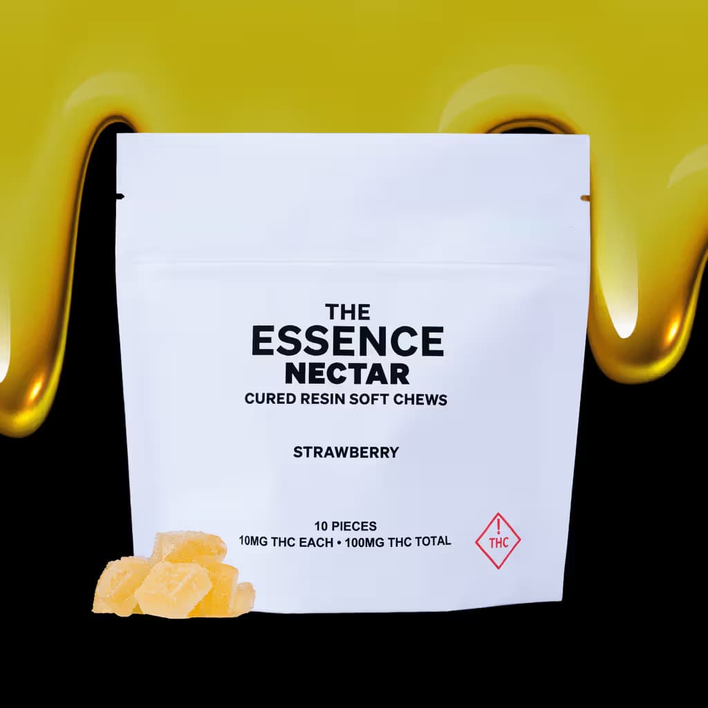 (the) Essence Strawberry [Cherry On Top] Soft Chews