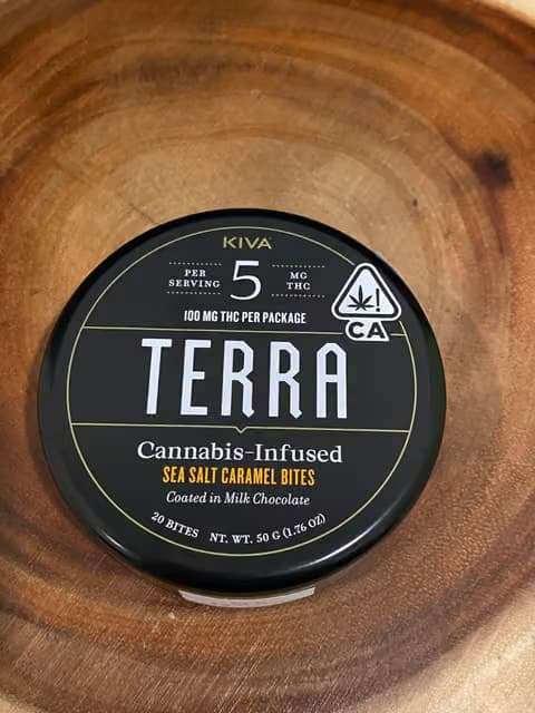 Kiva Terra Bites - Milk Chocolate Sea Salt Caramel 100mg