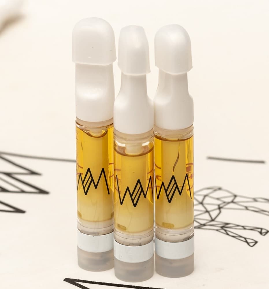 White Mousse Concentrates Tropical Defense
