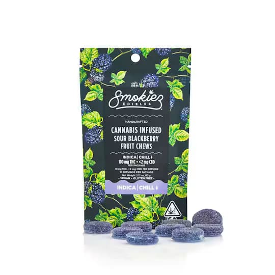 SMOKIEZ EDIBLES Sour Blackberry Indica 100mg THC Fruit Chews